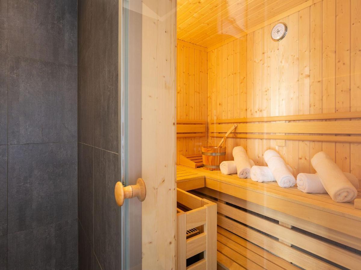 Reetland Am Meer - Premium Reetdachvilla Mit 3 Schlafzimmern, Sauna Und Kamin E05 Dranske Buitenkant foto