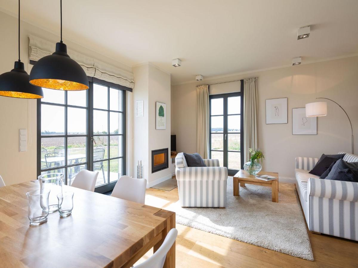 Reetland Am Meer - Premium Reetdachvilla Mit 3 Schlafzimmern, Sauna Und Kamin E05 Dranske Buitenkant foto