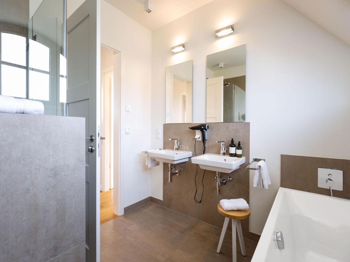 Reetland Am Meer - Premium Reetdachvilla Mit 3 Schlafzimmern, Sauna Und Kamin E05 Dranske Buitenkant foto